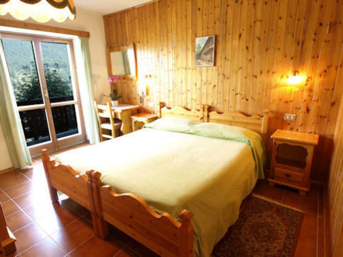 Hotel Alpe Fleurie ชัมโปลุก ภายนอก รูปภาพ